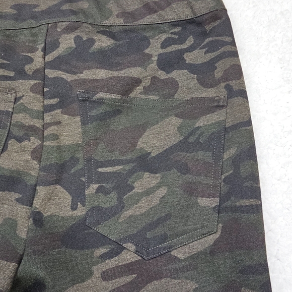 Peace of Cloth Camouflage Camelot Pant -Print Knit Size Small - Picture 9 of 11
